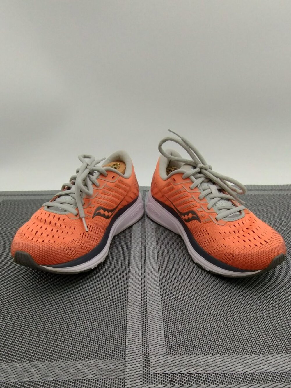 Saucony Ride 13 Running Shoes Coral Size 8.5 - Picture 2 of 14